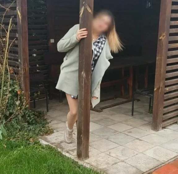 Fabienne, 26