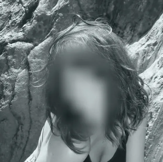 Lilly, 20